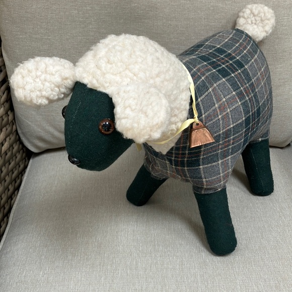 Custom made w/beady eyes & his brassmetal bell-this sheep stands up on his own. - Picture 1 of 7